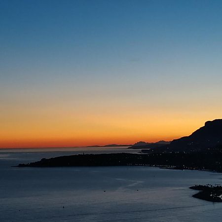 Total Sea View Grimaldi Διαμέρισμα Βεντιμίλια Εξωτερικό φωτογραφία