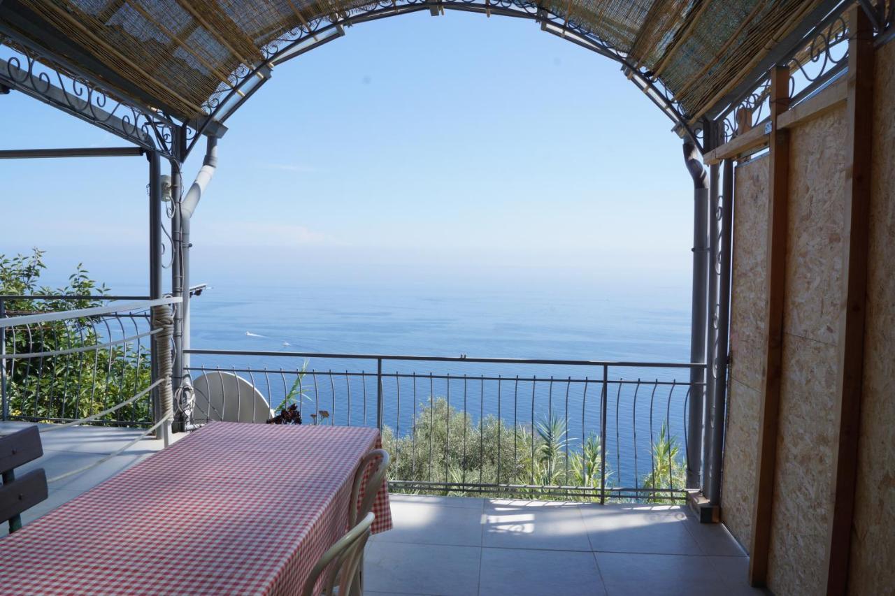 Total Sea View Grimaldi Διαμέρισμα Βεντιμίλια Εξωτερικό φωτογραφία