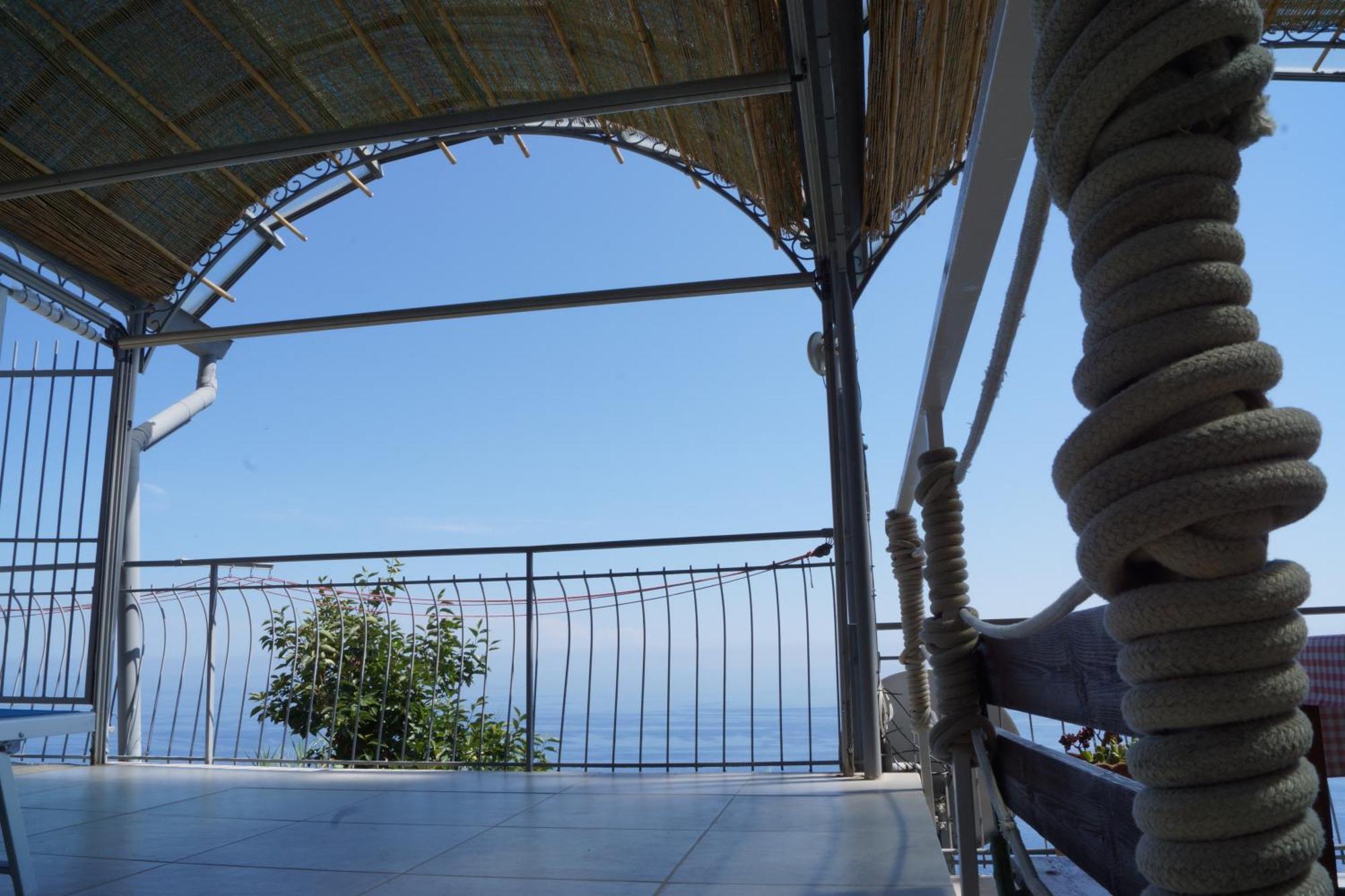 Total Sea View Grimaldi Διαμέρισμα Βεντιμίλια Εξωτερικό φωτογραφία